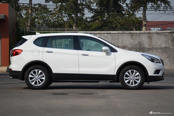2017款昂科威2.0T自动四驱豪华型28T 雪域白