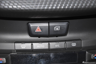 2016款标致2008 1.2THP 自动时尚版