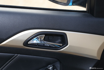 2016款昌河Q35 1.5L手动精英炫智版