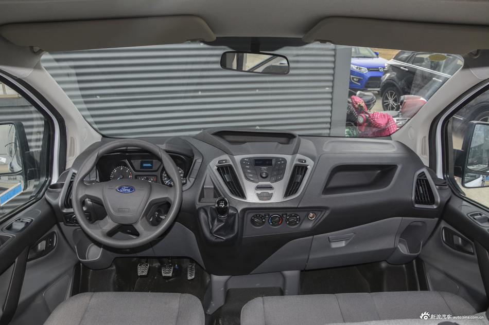 2017款新全顺2.0T中轴中顶柴油Diesel 5/6座Kombi国5