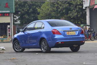 2017款吉利帝豪1.5L自动三厢百万款向上版