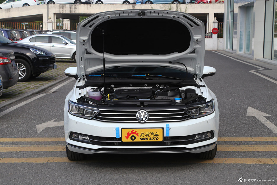 2018款蔚揽2.0T自动两驱舒行版380TSI