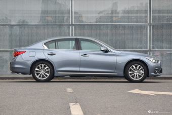 2016款英菲尼迪Q50L 2.0T自动悦享版