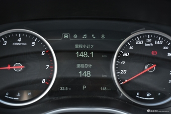 2017款宝骏560 1.5T DCT旗舰型