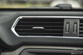 2017款哈弗H2 1.5T手动两驱精英型蓝标