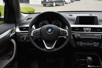 2018款宝马X1 1.5T自动sDrive18Li尊享型