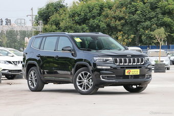 2018款大指挥官2.0T自动四驱臻享版