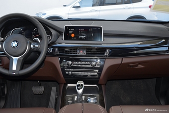 2018款宝马X5 3.0T 自动xDrive35i M运动豪华型