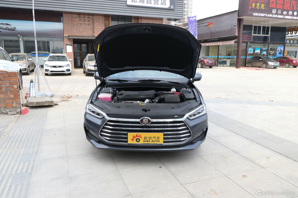 2019款秦Pro 1.5TI自动智联锋尚型