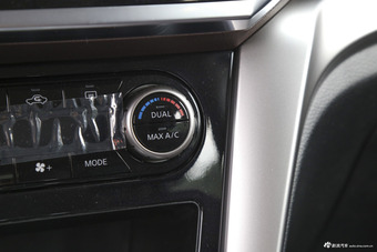 2016款启辰T70X 2.0L自动睿趣运动版