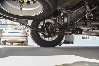 2015款雄师F22 1.9T手动四驱柴油豪华型