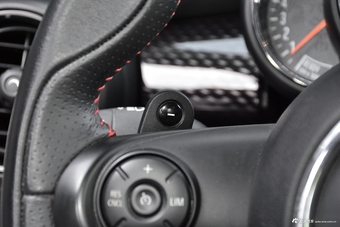 2016款MINI 2.0T自动 COOPER S