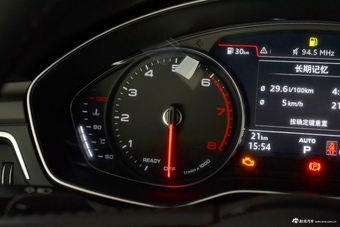 2017款奥迪A5 2.0T自动Sportback 40 TFSI时尚型