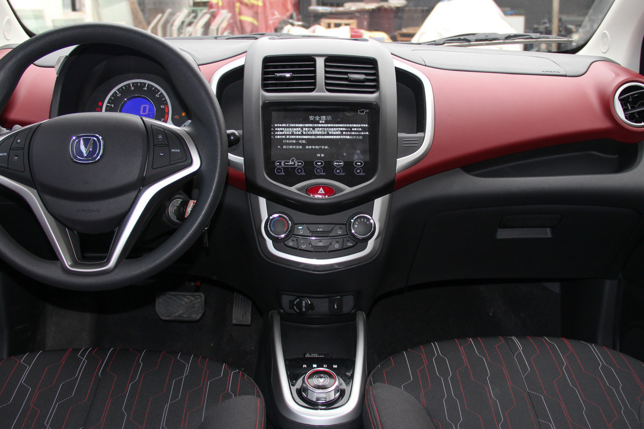 2015款奔奔1.4L自动IMT尊贵型国5