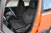 2017款自由侠2.0L自动四驱越能版