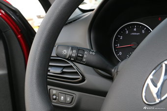 2018款悦动1.6L自动悦目版GL