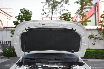 2018款奔腾B70 1.8T自动轿跑版互联智享型