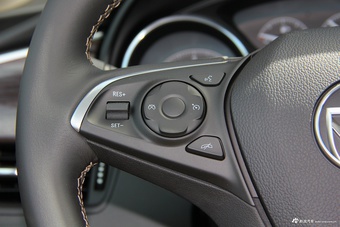 2017款昂科威2.0T自动四驱精英型28T