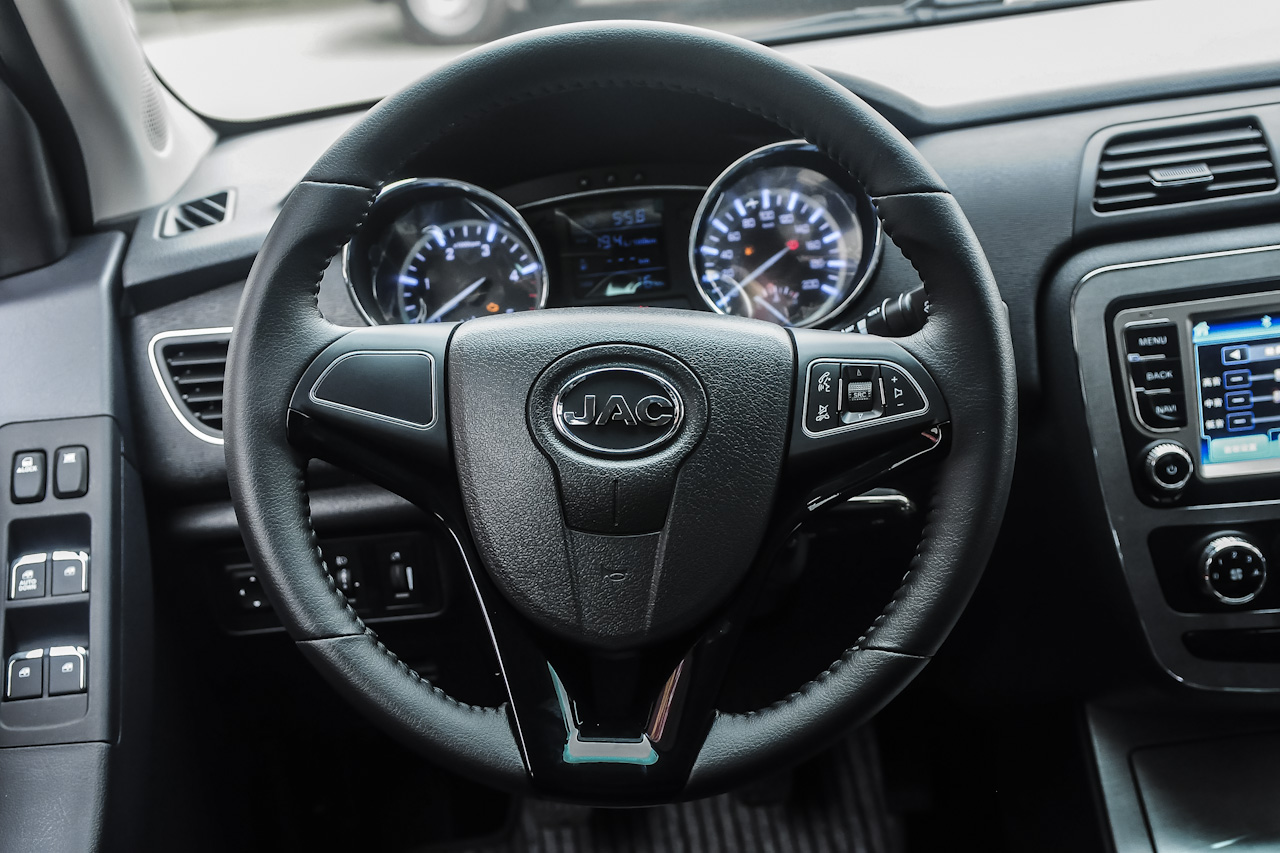 2015款帅铃T6 2.8T手动柴油新锐型长轴HFC4DA1-2C