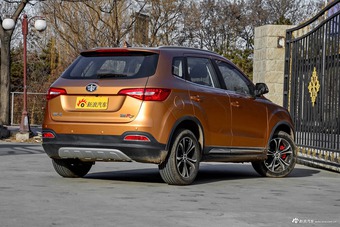 2016款森雅R7 1.6L自动尊贵型