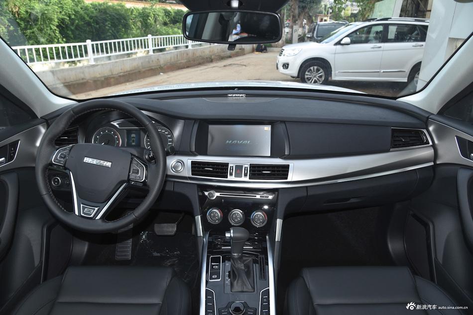 2016款哈弗H7 2.0T自动两驱精英型蓝标