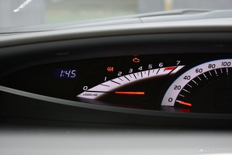 2012款普瑞维亚2.4L自动豪华版7座