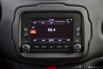 2016款JEEP自由侠 75周年致敬版