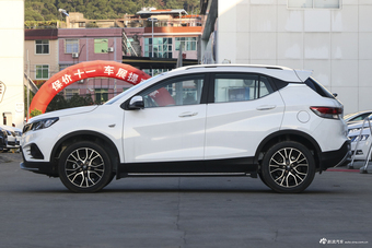 2018款东南DX3 1.5T自动尊贵型 