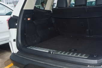 2017上汽大通D90 2.0T自动四驱北极星