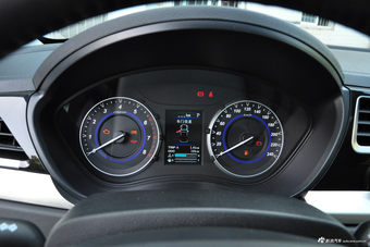 2018款海马S5青春版 1.6L自动豪华型