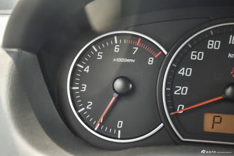 2014款雨燕1.5L自动时尚型