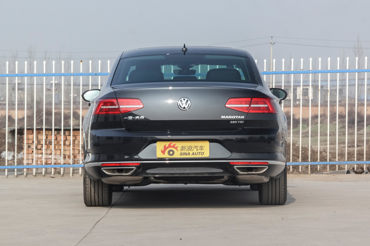 2018款迈腾2.0T自动380TSI DSG尊贵型