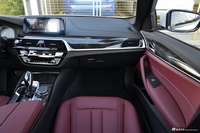 2019款宝马5系2.0T自动530Li 尊享型M运动套装