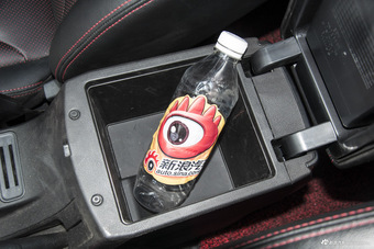 2015款 宝骏560 1.8L手动精英型