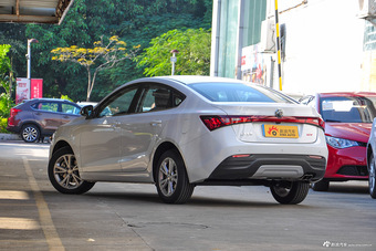 2016款名爵锐行1.5L自动超值豪华版