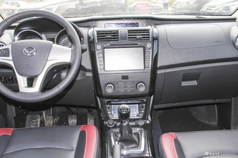 2016款北汽幻速S3 1.5L手动豪华型（国五）