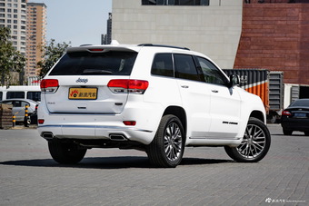 2017款大切诺基3.6L自动Summit