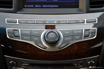 2017款英菲尼迪QX60 2.5T Hybrid两驱卓越版