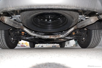 2017款现代全新胜达 2.0T 自动两驱智能型 7座