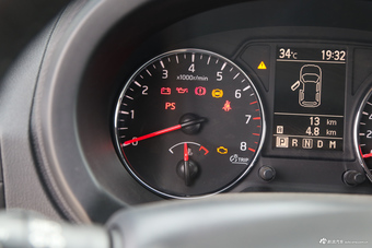 2016款风度MX6 2.0L自动两驱梦想版