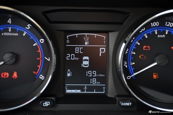 2016款风行S500 1.6L自动尊贵型