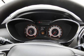 2018款猎豹CS9 1.5T手动劲风型