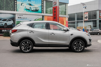 2015款DX7 1.5T手动豪华型