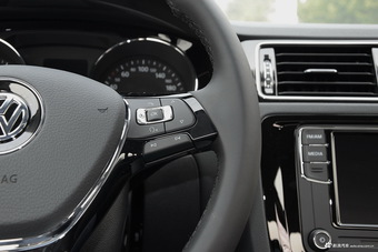 2017款速腾1.4T手动舒适型230TSI