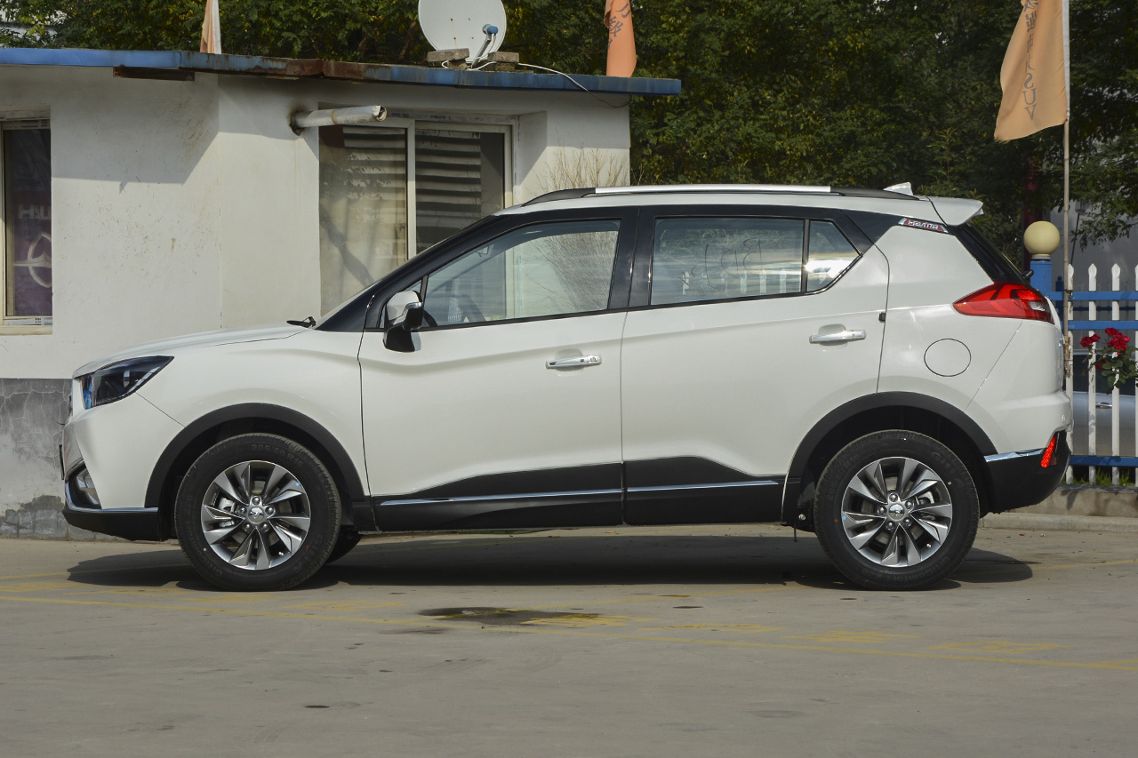 2018款海马S5青春版 1.6L自动旗舰型