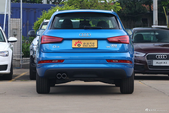 2017款奥迪Q3 2.0T自动35 TFSI时尚型 