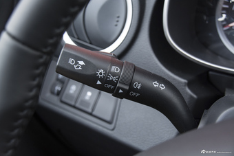 2018款奔腾X40网红版 1.6L自动豪华型