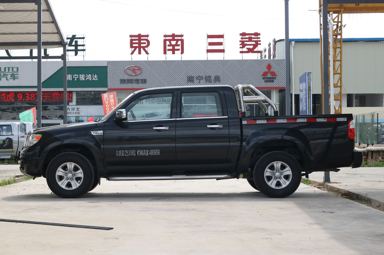 2018款中兴威虎 2.8T柴油国V两驱精英型中双CA4D28C5-1B