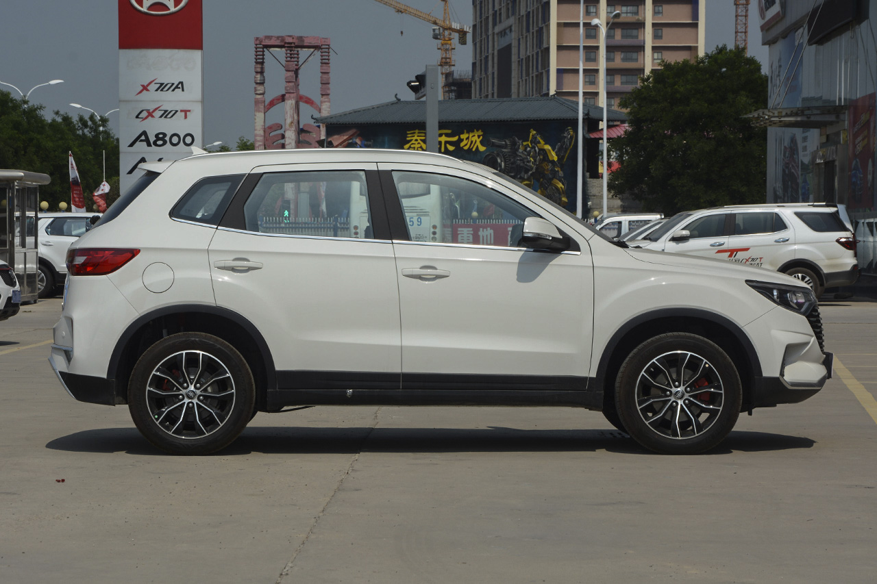 2018款森雅R7C 1.6L 手动豪华型
