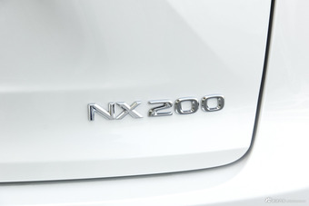 2017款雷克萨斯NX200 2.0L自动全驱锋尚版